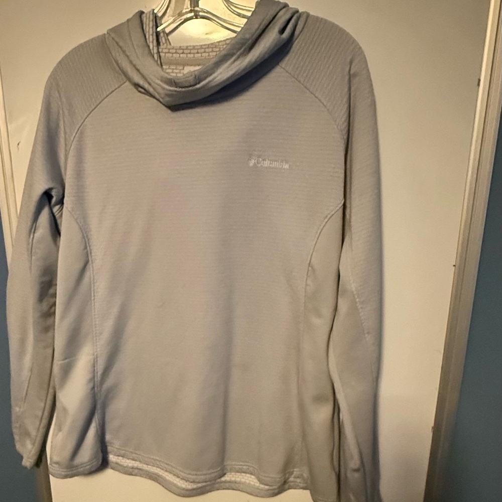 Columbia Soft Gray Pullover Hoodie